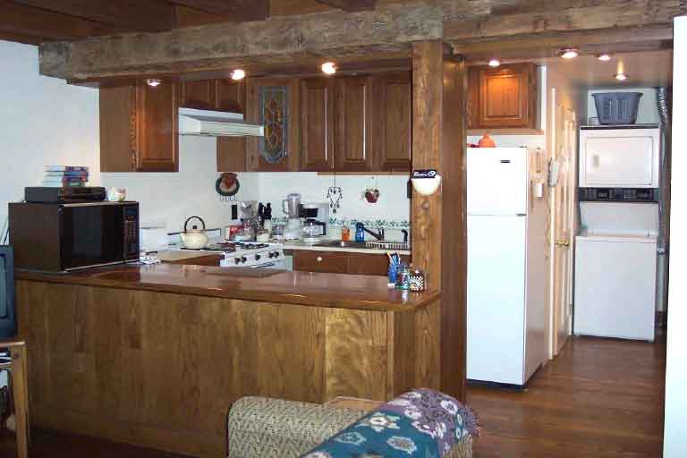 kitchen_small.jpg